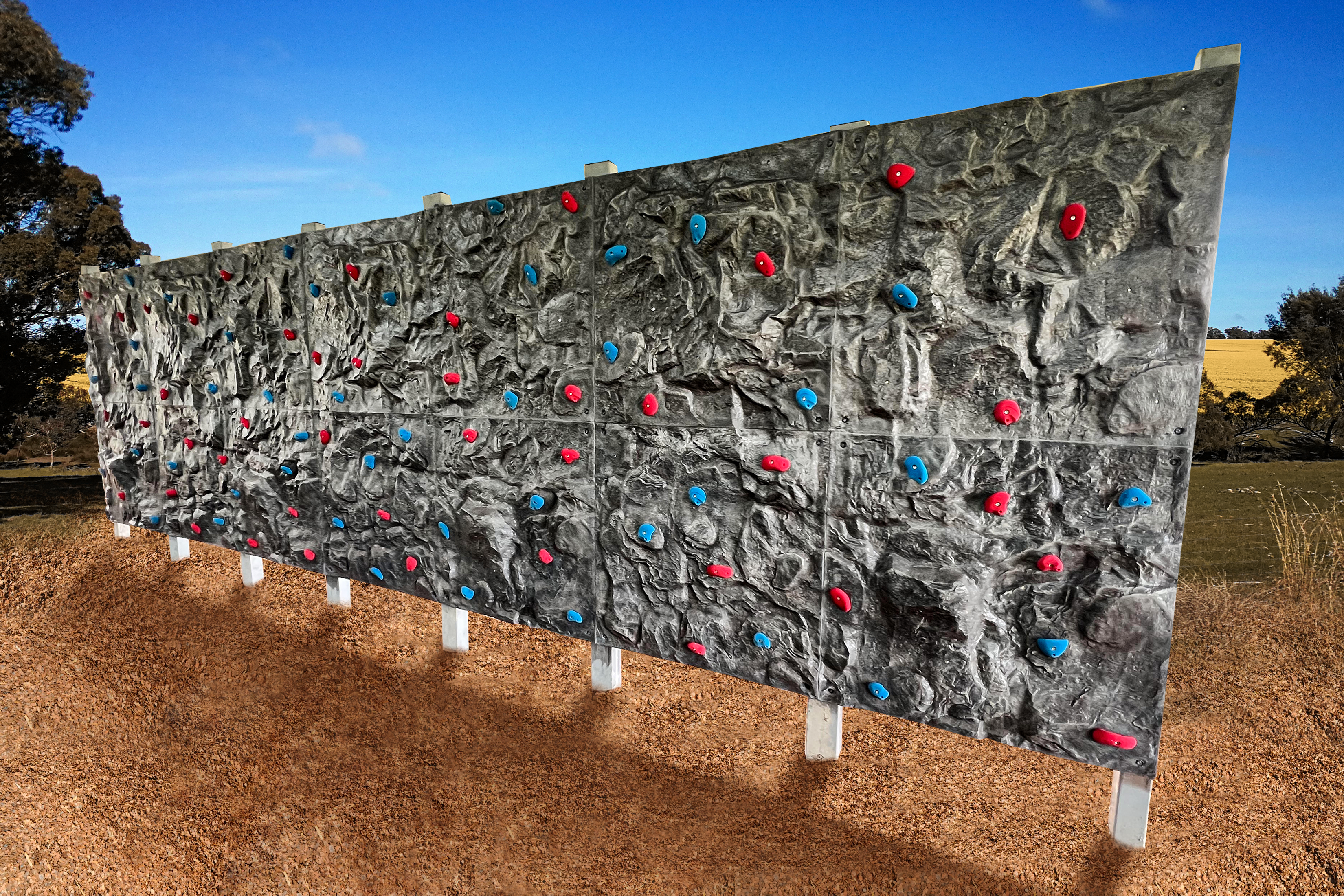Outdoor Free Standing Traverse Bouldering Wall